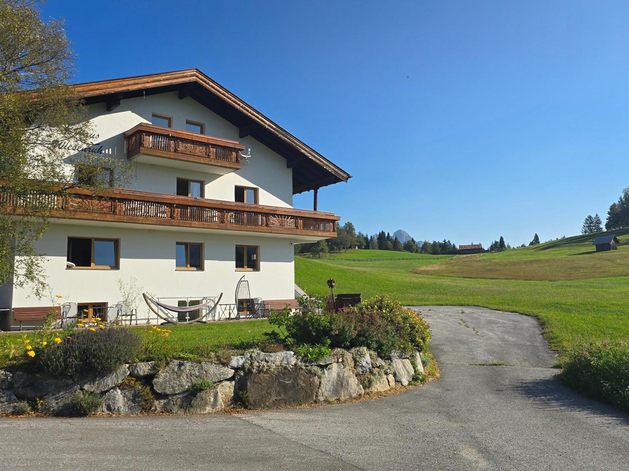 Haus Wiesenruh - Amazing Views & Setting Seefeld in Tirol Exterior foto